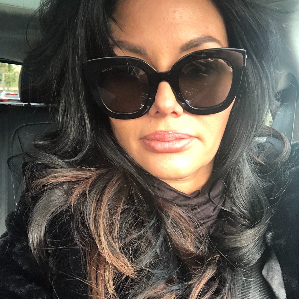 Meet your Posher, Laura